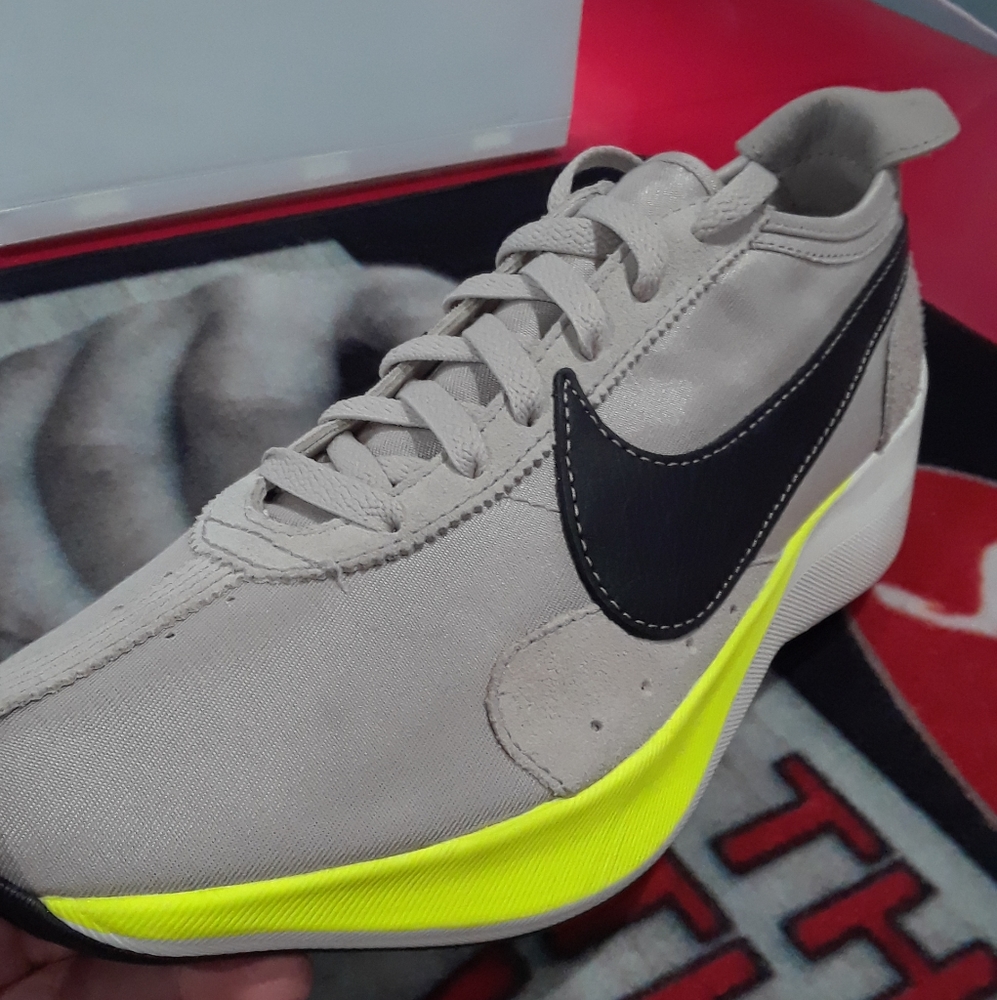 Nile moon racers